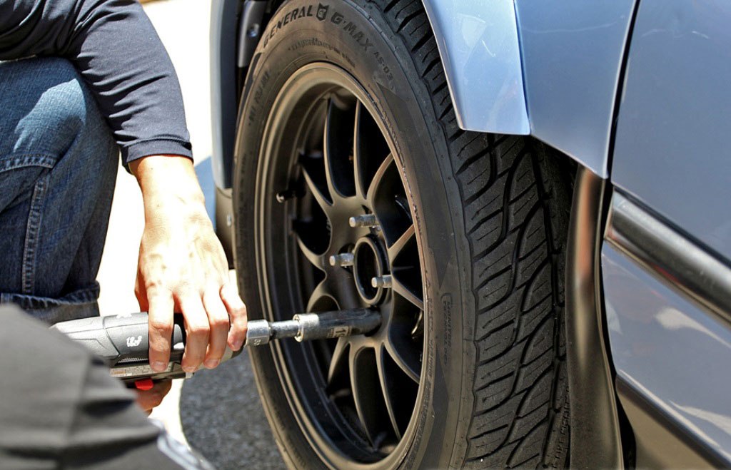 Emirgazi Oto Lastik Tamiri