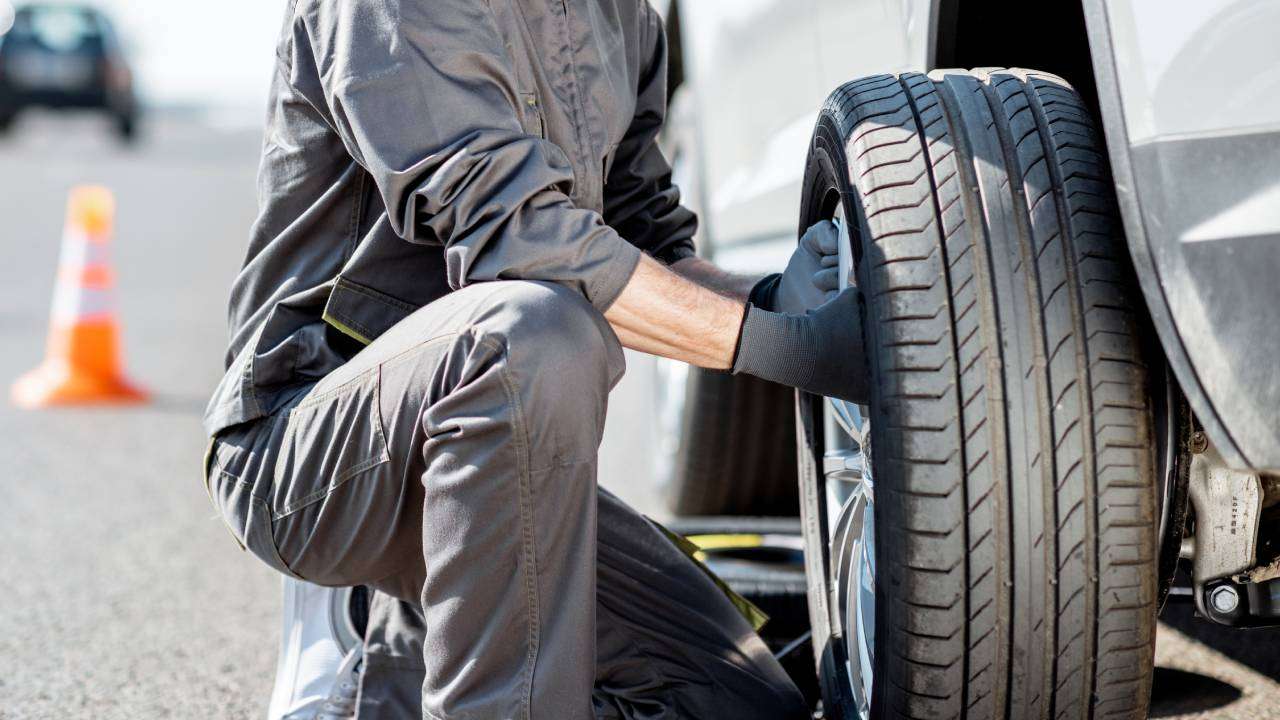 Emirgazi Otoban Lastikçi